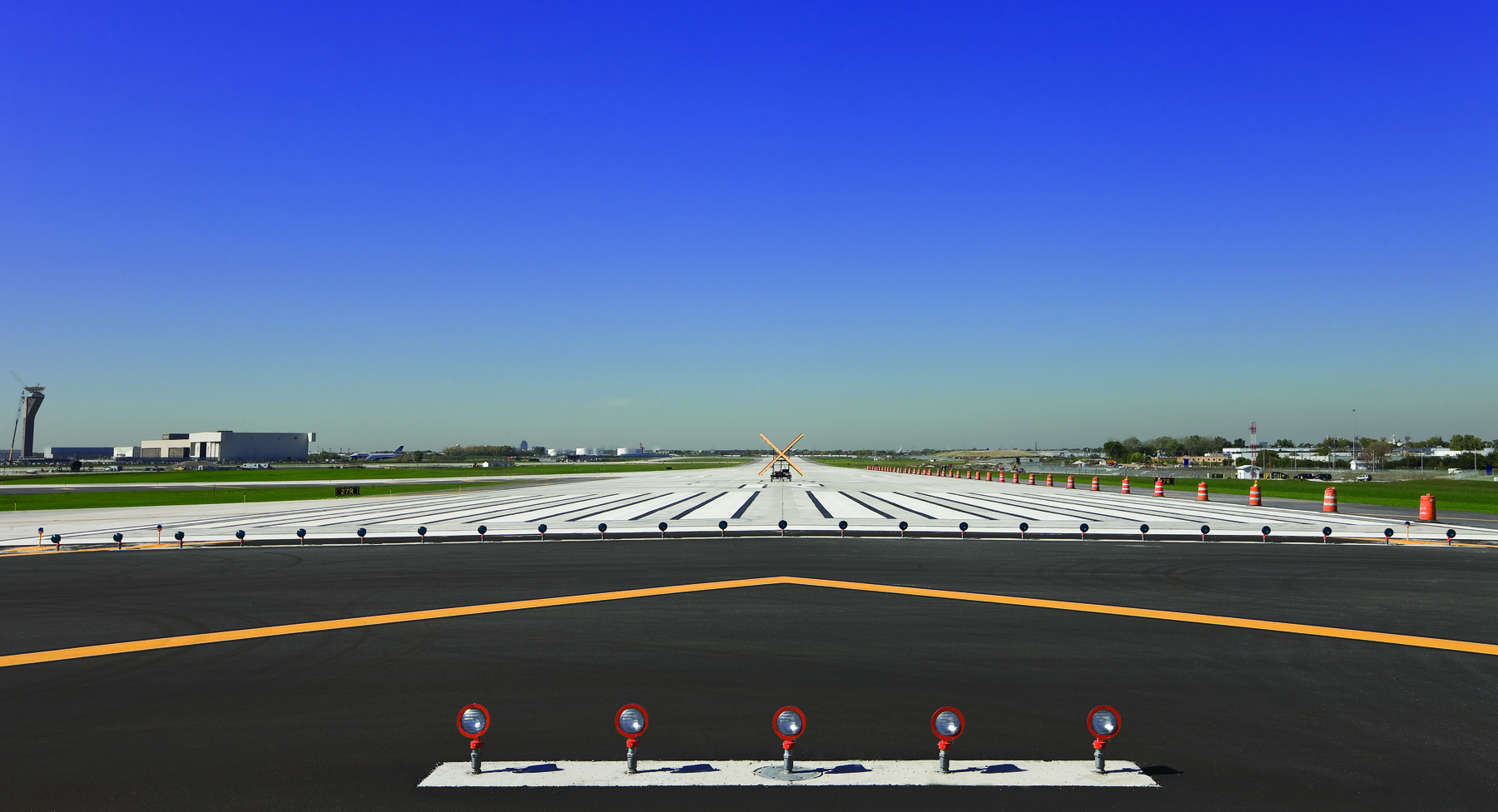 O’Hare International Airport, Runway 9L27R Epstein